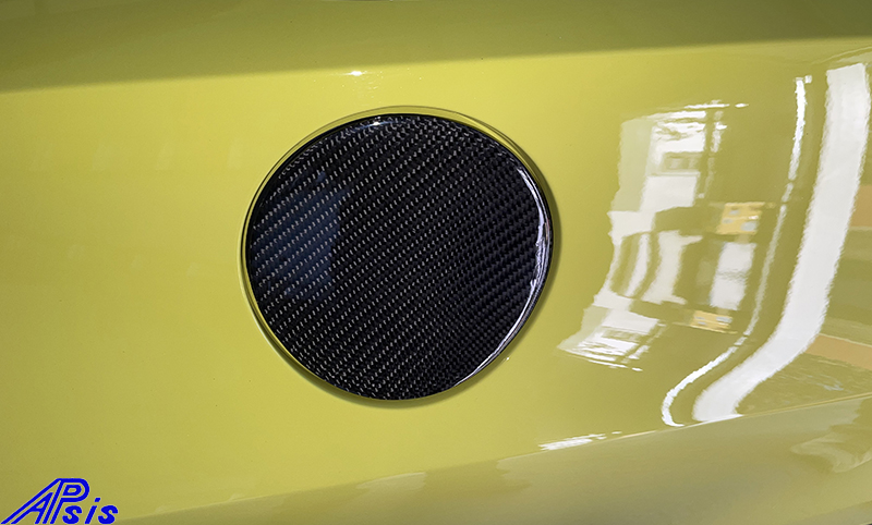 APsis 2020+ C8 Corvette Carbon Fiber Fuel Door - LR-CHE11-45-CX