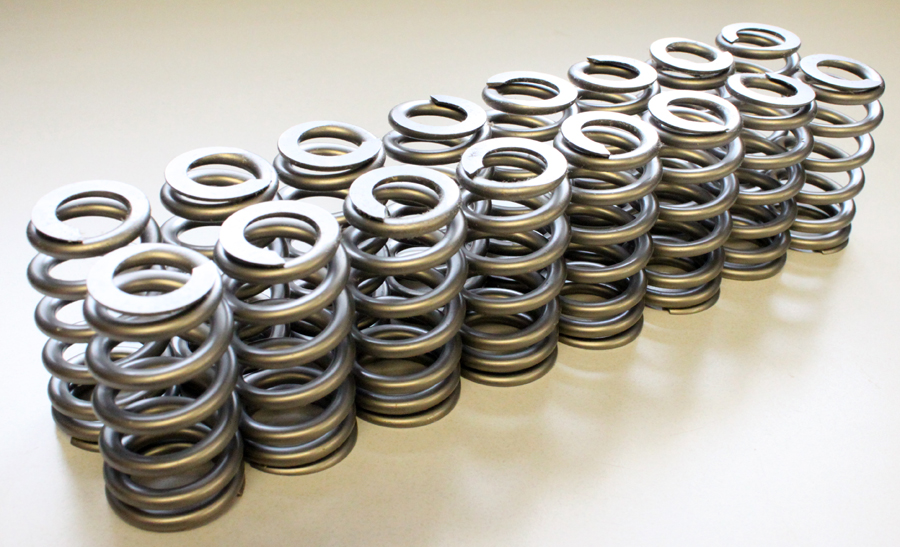 Lingenfelter Beehive LSx Spring Set, 16 Pieces