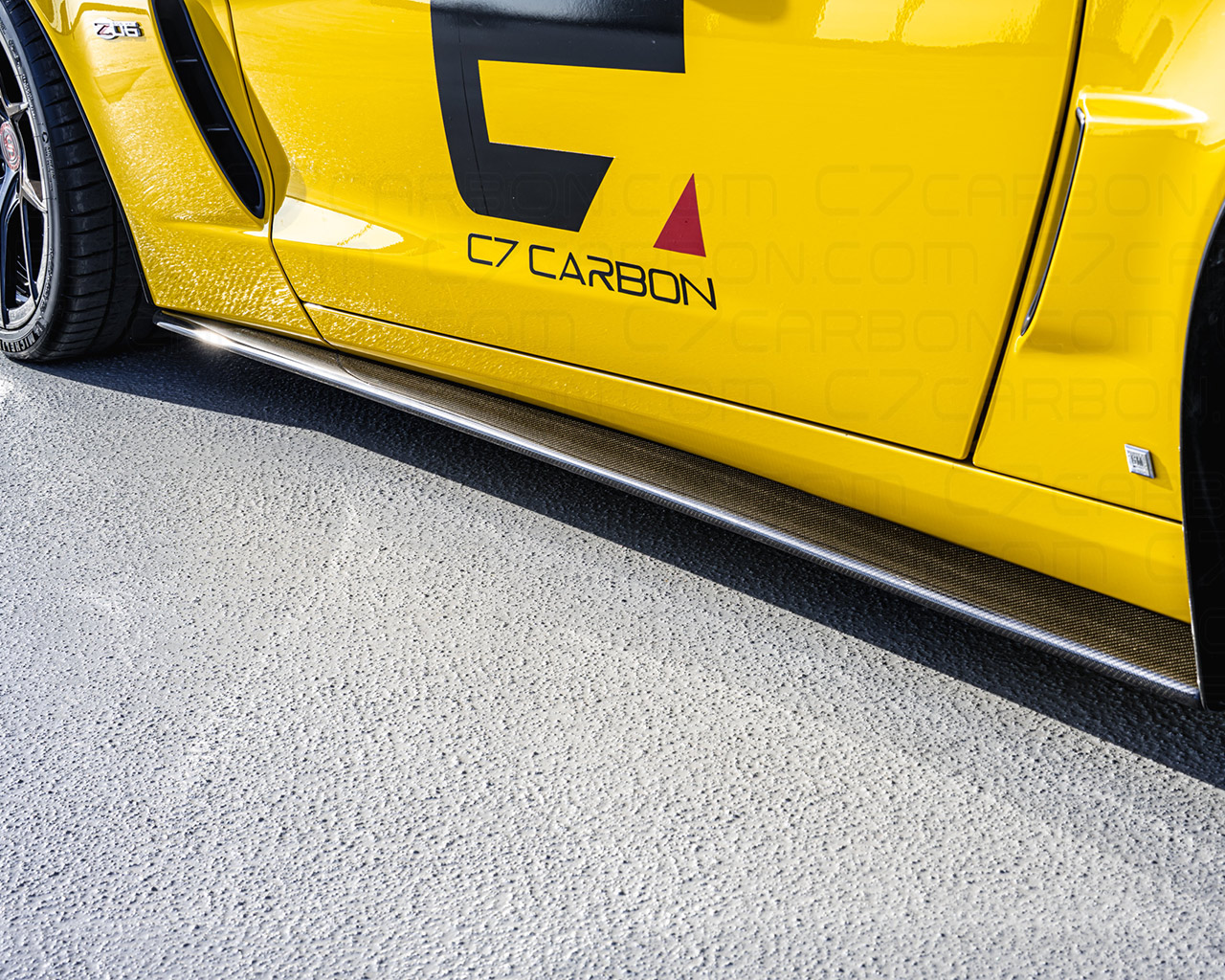 C6 Corvette ZR1 Extended Side Skirts with Mudflaps,  Carbon Fiber